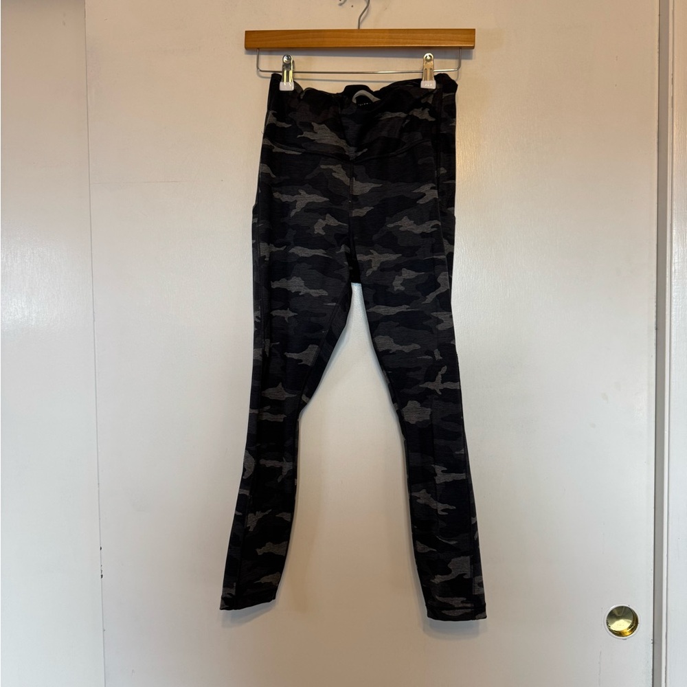 Athleta‎ Gray Ultimate Camo 7/8 Tight